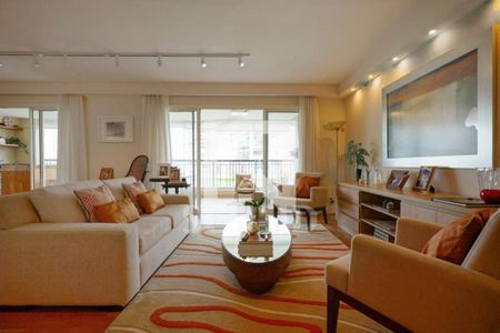 Apartamento à venda com 4 quartos, 310m² em Santo Amaro, São Paulo