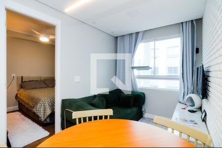 Sala de apartamento para alugar com 2 quartos, 35m² em Vila das Bandeiras, Guarulhos