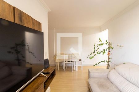 Sala de apartamento para alugar com 3 quartos, 74m² em Novo Mundo, Curitiba