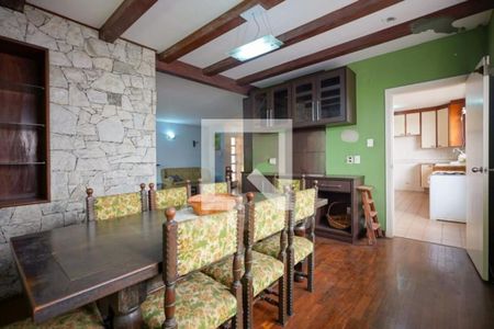 Casa à venda com 3 quartos, 270m² em Jardim Santa Helena, São Paulo