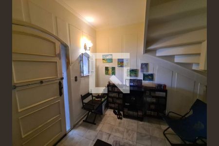 Casa à venda com 4 quartos, 360m² em Jardim Luzitania, São Paulo