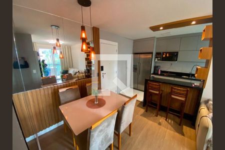 sala de estar de apartamento à venda com 2 quartos, 58m² em Picanço, Guarulhos