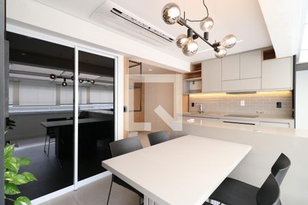 Sala/Cozinha de apartamento para alugar com 2 quartos, 66m² em Parque Industrial Tomas Edson, São Paulo