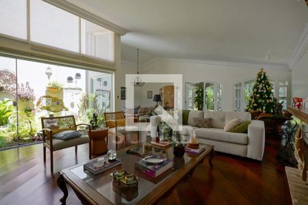 Casa à venda com 4 quartos, 450m² em Jardim Marajoara, São Paulo