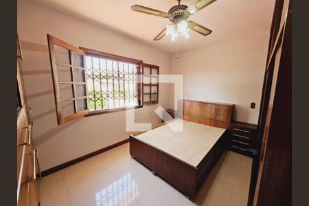 Casa à venda com 4 quartos, 220m² em Campo Grande, São Paulo