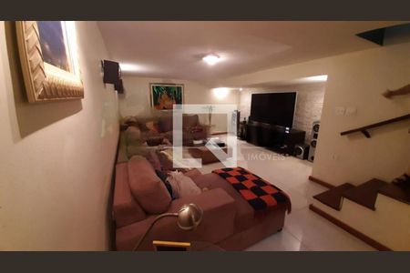 Casa à venda com 3 quartos, 190m² em Campo Grande, São Paulo