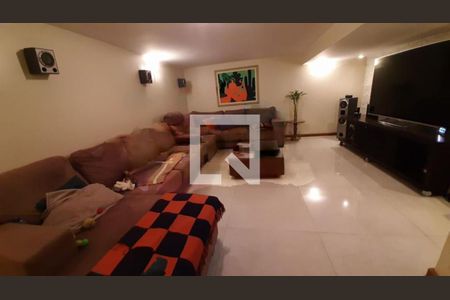 Casa à venda com 3 quartos, 190m² em Campo Grande, São Paulo