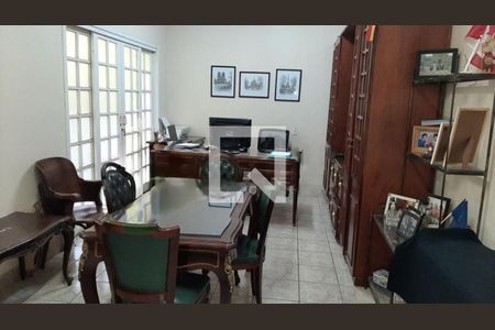 Casa à venda com 3 quartos, 190m² em Campo Grande, São Paulo