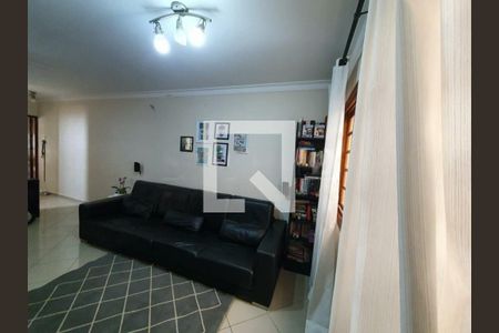 Casa à venda com 2 quartos, 120m² em Jardim Aeroporto, São Paulo