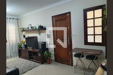 Casa à venda com 2 quartos, 120m² em Jardim Aeroporto, São Paulo