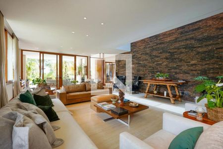 Casa à venda com 5 quartos, 881m² em Chácara das Paineiras, São Paulo