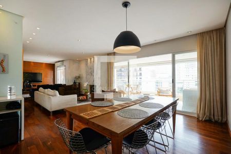Apartamento à venda com 3 quartos, 184m² em Real Parque, São Paulo