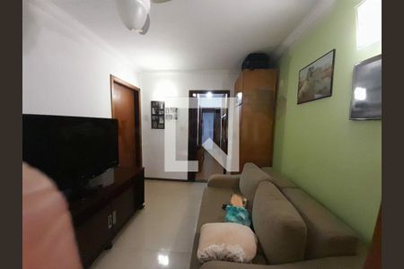 Casa à venda com 3 quartos, 175m² em Jardim das Imbuias, São Paulo