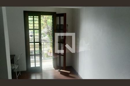 Casa à venda com 3 quartos, 160m² em Jardim Ernestina, São Paulo