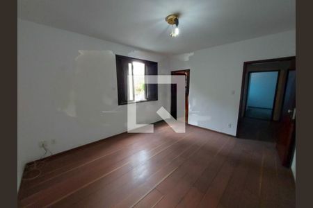 Casa à venda com 4 quartos, 600m² em Jardim Everest, São Paulo