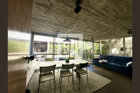 Casa à venda com 5 quartos, 350m² em Morumbi, São Paulo