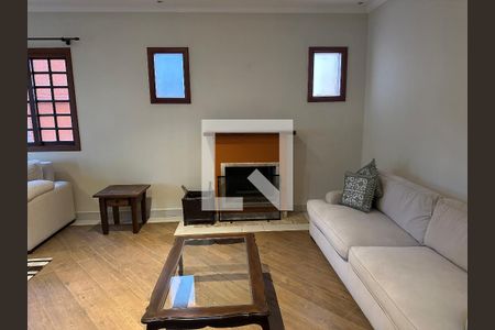 Detalhe Sala de casa de condomínio à venda com 3 quartos, 290m² em Morada das Flores (aldeia da Serra), Barueri