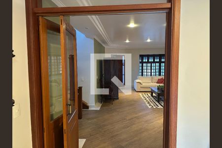 Sala de casa de condomínio à venda com 3 quartos, 290m² em Morada das Flores (aldeia da Serra), Barueri