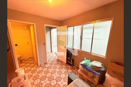 Casa à venda com 3 quartos, 150m² em Vila Arriete, São Paulo
