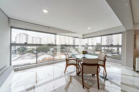 Apartamento à venda com 3 quartos, 121m² em Vila Sofia, São Paulo