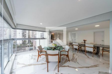 Apartamento à venda com 3 quartos, 121m² em Vila Sofia, São Paulo