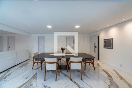 Apartamento à venda com 3 quartos, 121m² em Vila Sofia, São Paulo