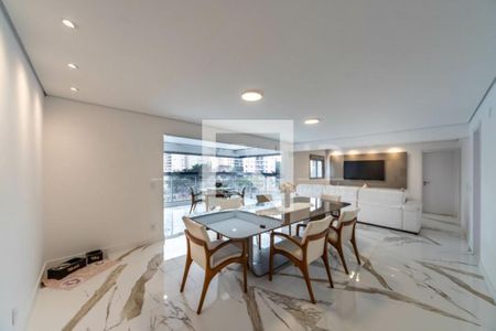 Apartamento à venda com 3 quartos, 121m² em Vila Sofia, São Paulo
