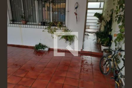 Casa à venda com 3 quartos, 160m² em Vila Campo Grande, São Paulo