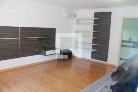Casa à venda com 4 quartos, 1000m² em Interlagos, São Paulo
