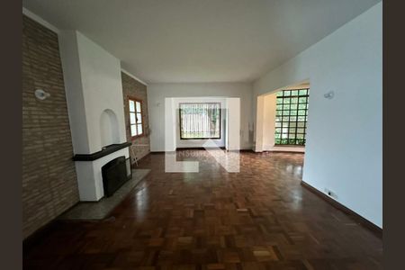Casa à venda com 4 quartos, 320m² em Interlagos, São Paulo