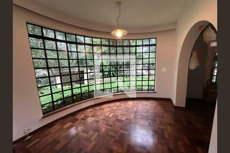 Casa à venda com 4 quartos, 320m² em Interlagos, São Paulo