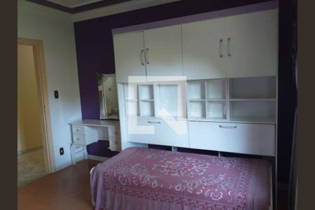Casa à venda com 6 quartos, 497m² em Praia do Leblon, Diadema