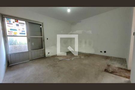 Casa à venda com 4 quartos, 270m² em Vila Friburgo, São Paulo