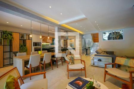 Casa à venda com 4 quartos, 260m² em Vila Nova Caledonia, São Paulo