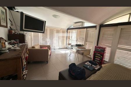 Casa à venda com 2 quartos, 270m² em Jardim Marajoara, São Paulo