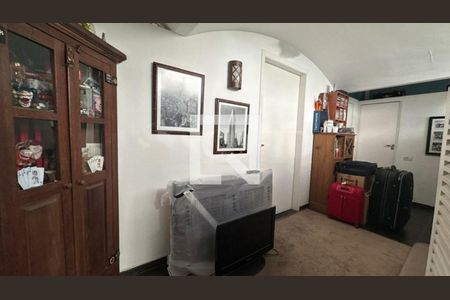 Casa à venda com 2 quartos, 270m² em Jardim Marajoara, São Paulo