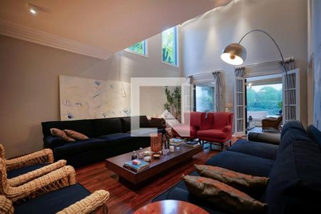Casa à venda com 4 quartos, 530m² em Jardim Viana, São Paulo