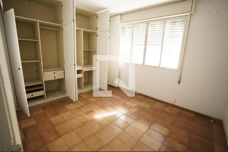 Quarto de apartamento à venda com 3 quartos, 180m² em Setor Aeroporto, Goiânia