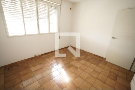 Quarto de apartamento à venda com 3 quartos, 180m² em Setor Aeroporto, Goiânia