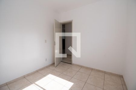 Quarto de apartamento para alugar com 2 quartos, 49m² em Cabral, Contagem