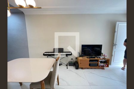 Sala de casa à venda com 2 quartos, 110m² em Vila Albano, São Paulo