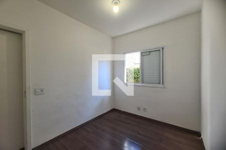 Quarto 2 de apartamento para alugar com 2 quartos, 46m² em Jardim Ibitirama, São Paulo