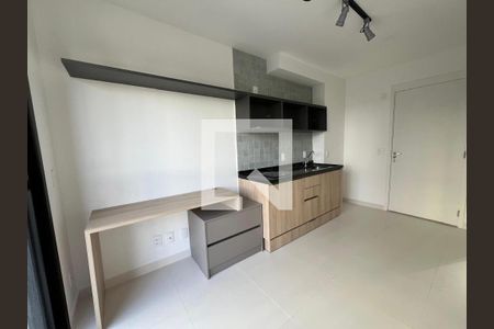 Sala/Cozinha de apartamento à venda com 1 quarto, 25m² em Campo Belo, São Paulo