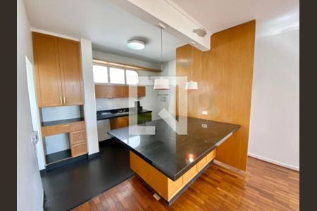 Apartamento à venda com 4 quartos, 123m² em Vila Sofia, São Paulo