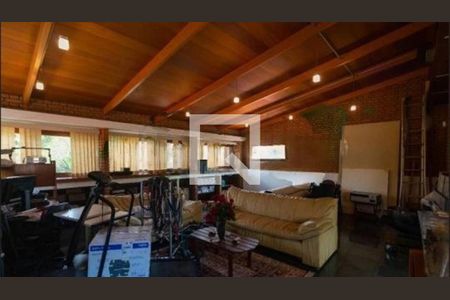 Casa à venda com 4 quartos, 600m² em Jardim Petropolis, São Paulo