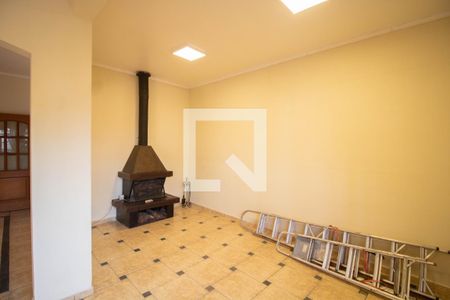 SALA de casa à venda com 6 quartos, 240m² em Vila Ester (zona Norte), São Paulo