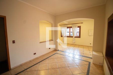 SALA de casa à venda com 6 quartos, 240m² em Vila Ester (zona Norte), São Paulo