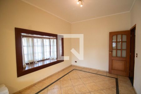 SALA de casa à venda com 6 quartos, 240m² em Vila Ester (zona Norte), São Paulo