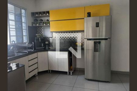 Casa à venda com 4 quartos, 84m² em Parque Alto do Rio Bonito, São Paulo