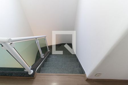 Escada de casa à venda com 3 quartos, 146m² em Vila Moinho Velho, São Paulo